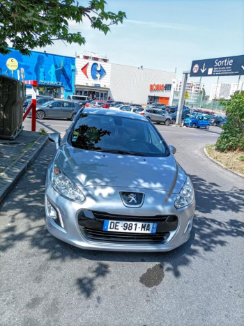 Excellente voiture 308 hdi 6 ch